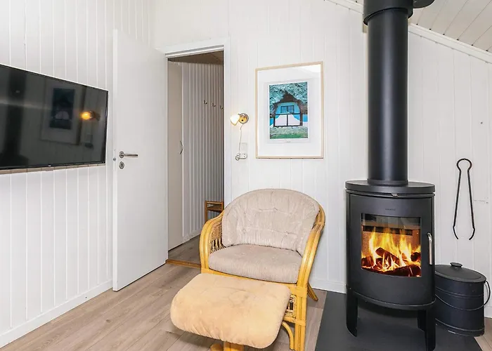 6 Person In Laeso-by Traum * Laeso