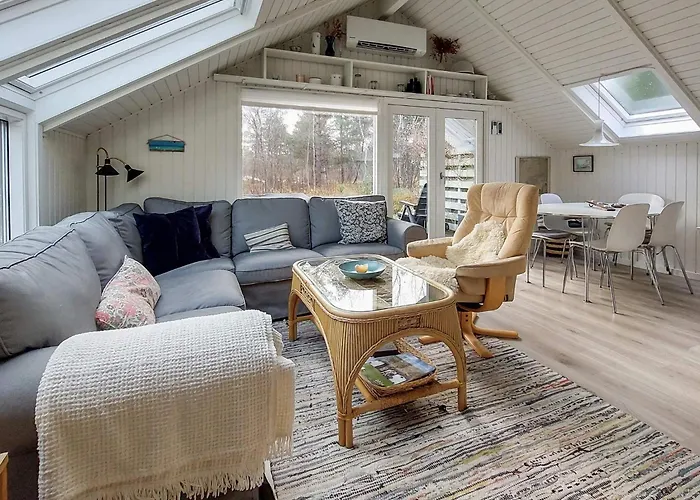 6 Person In Laeso-by Traum * Laeso